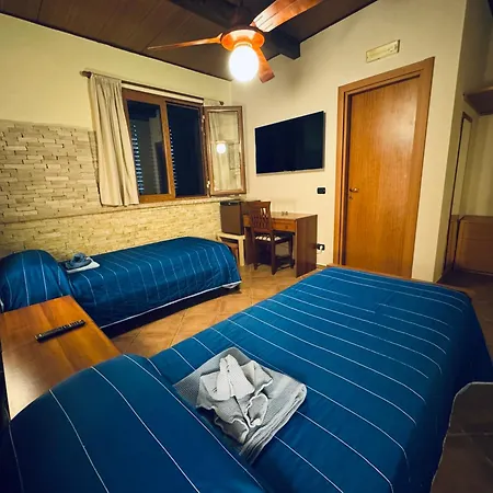 فندق مبيت وإفطار Il Podere تراني